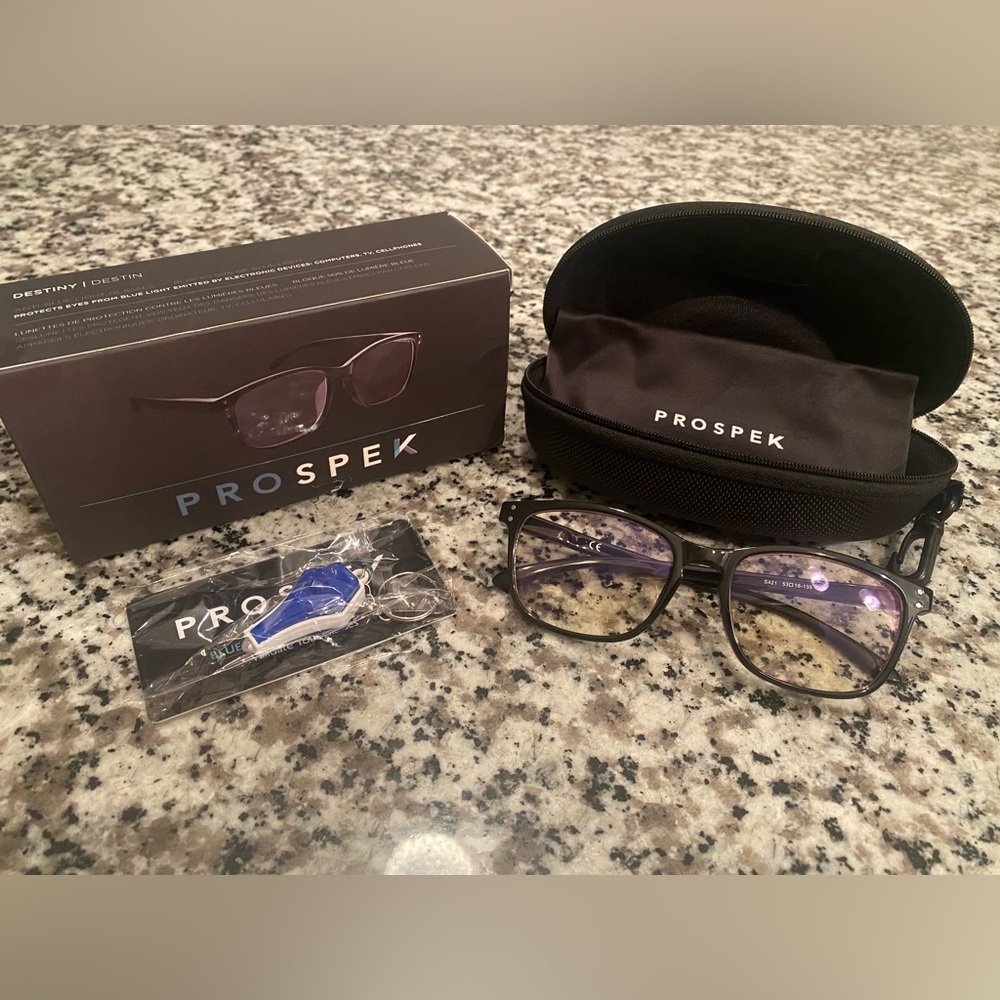 Sleek Prospek Blue light Glasses Set with Carrying Case and Cleaning Cloth
